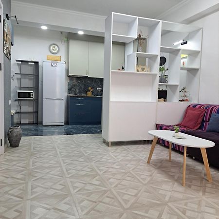 Apartment Sunny Mood Tbilisi Exterior foto